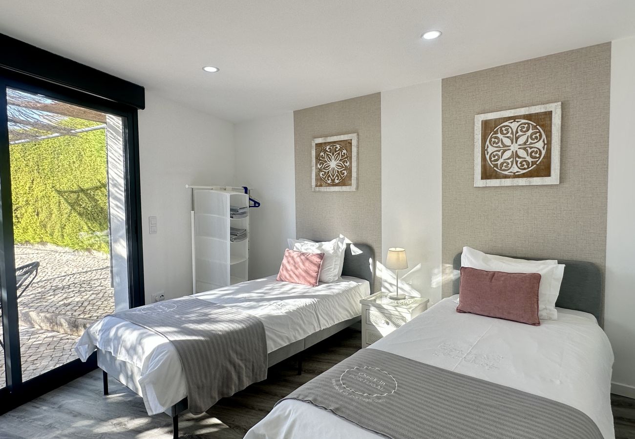 Villa em Albufeira - Strip | Piscina Privada | 12 Pax | Albufeira