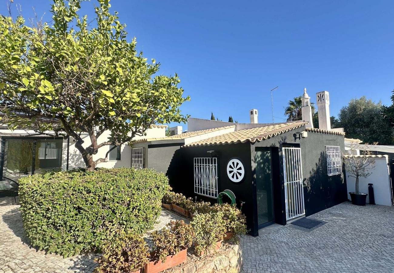 Villa em Albufeira - Strip | Piscina Privada | 12 Pax | Albufeira