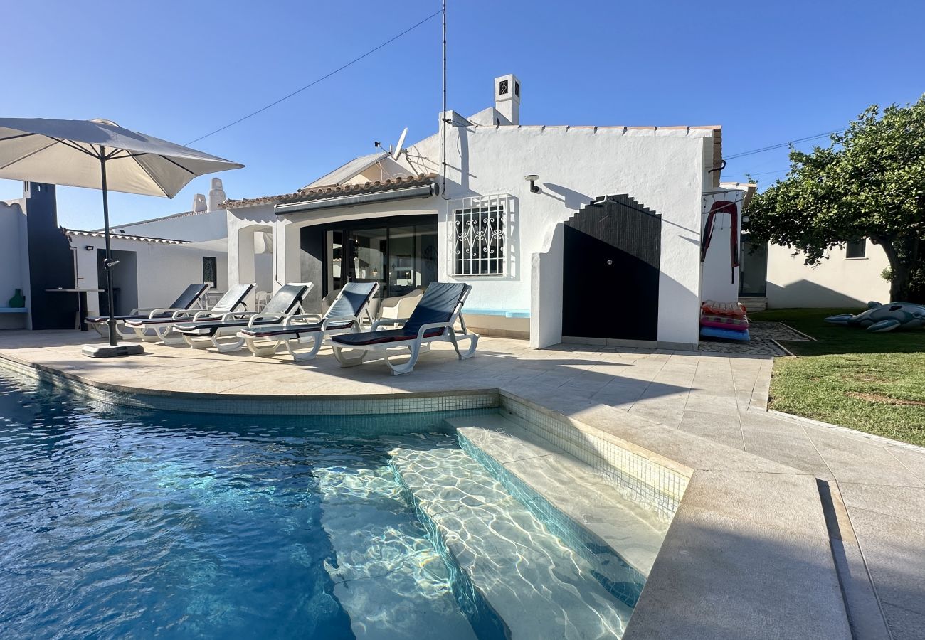 Villa em Albufeira - Strip | Piscina Privada | 12 Pax | Albufeira