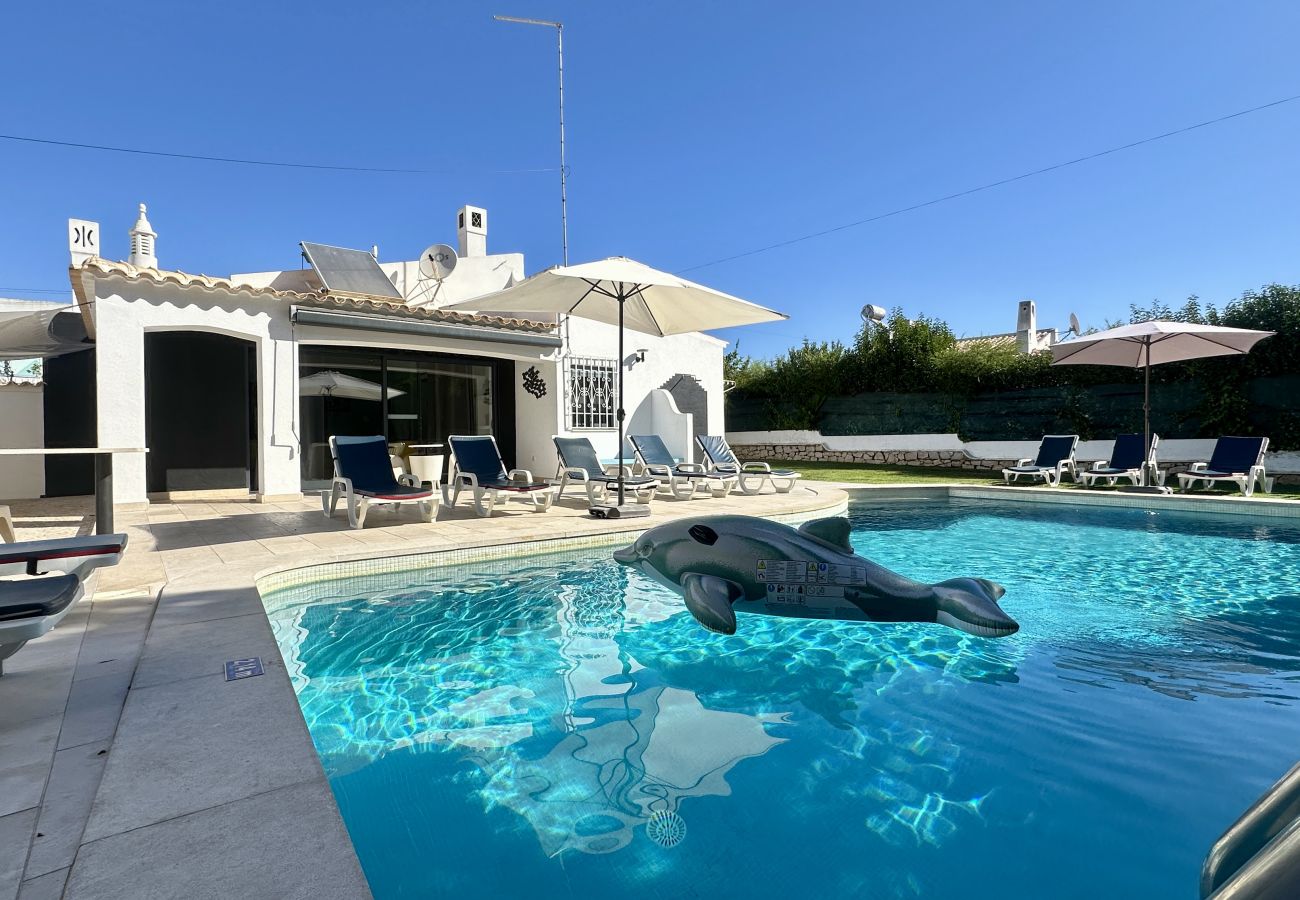 Villa em Albufeira - Strip | Piscina Privada | 12 Pax | Albufeira