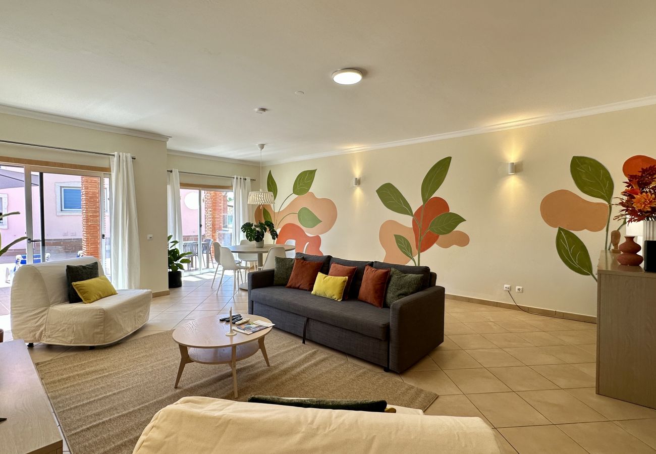 Casa em Albufeira - Santa Maria N | Piscina Comum | 8 Pax | Albufeira