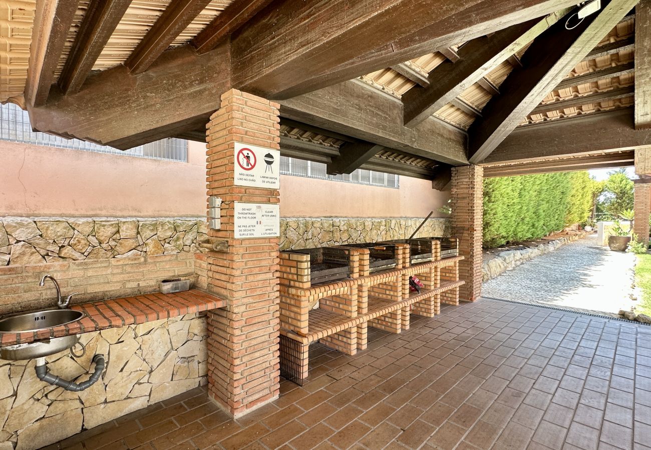Casa em Albufeira - Santa Maria N | Piscina Comum | 8 Pax | Albufeira