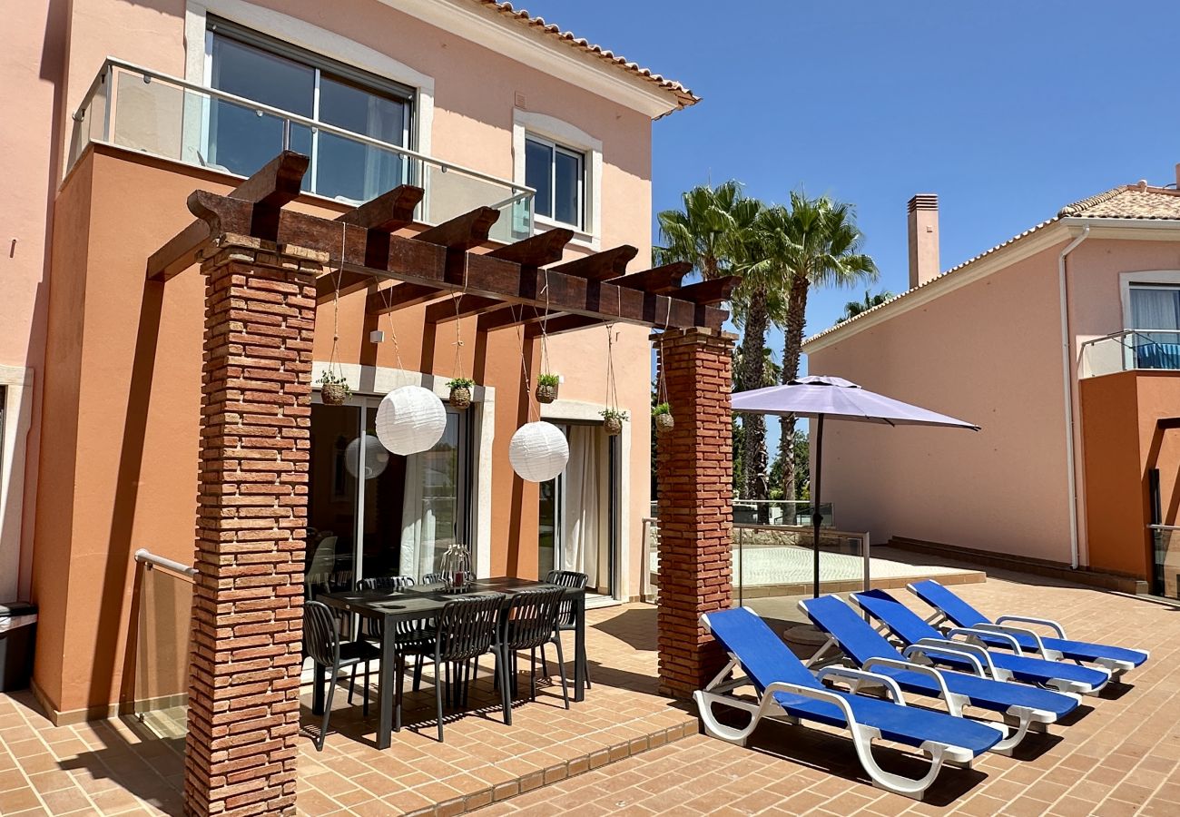 Casa em Albufeira - Santa Maria N | Piscina Comum | 8 Pax | Albufeira