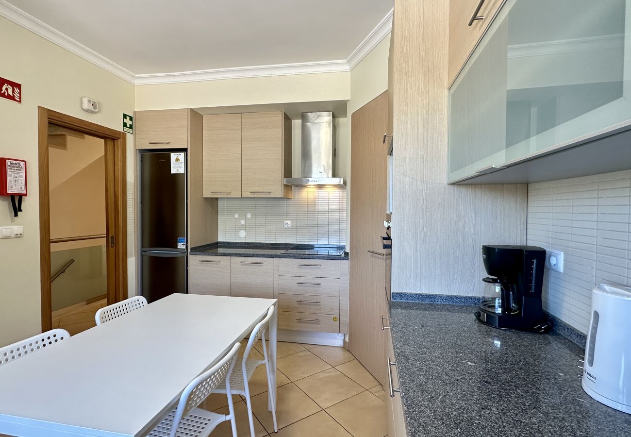 Casa em Albufeira - Santa Maria N | Piscina Comum | 8 Pax | Albufeira
