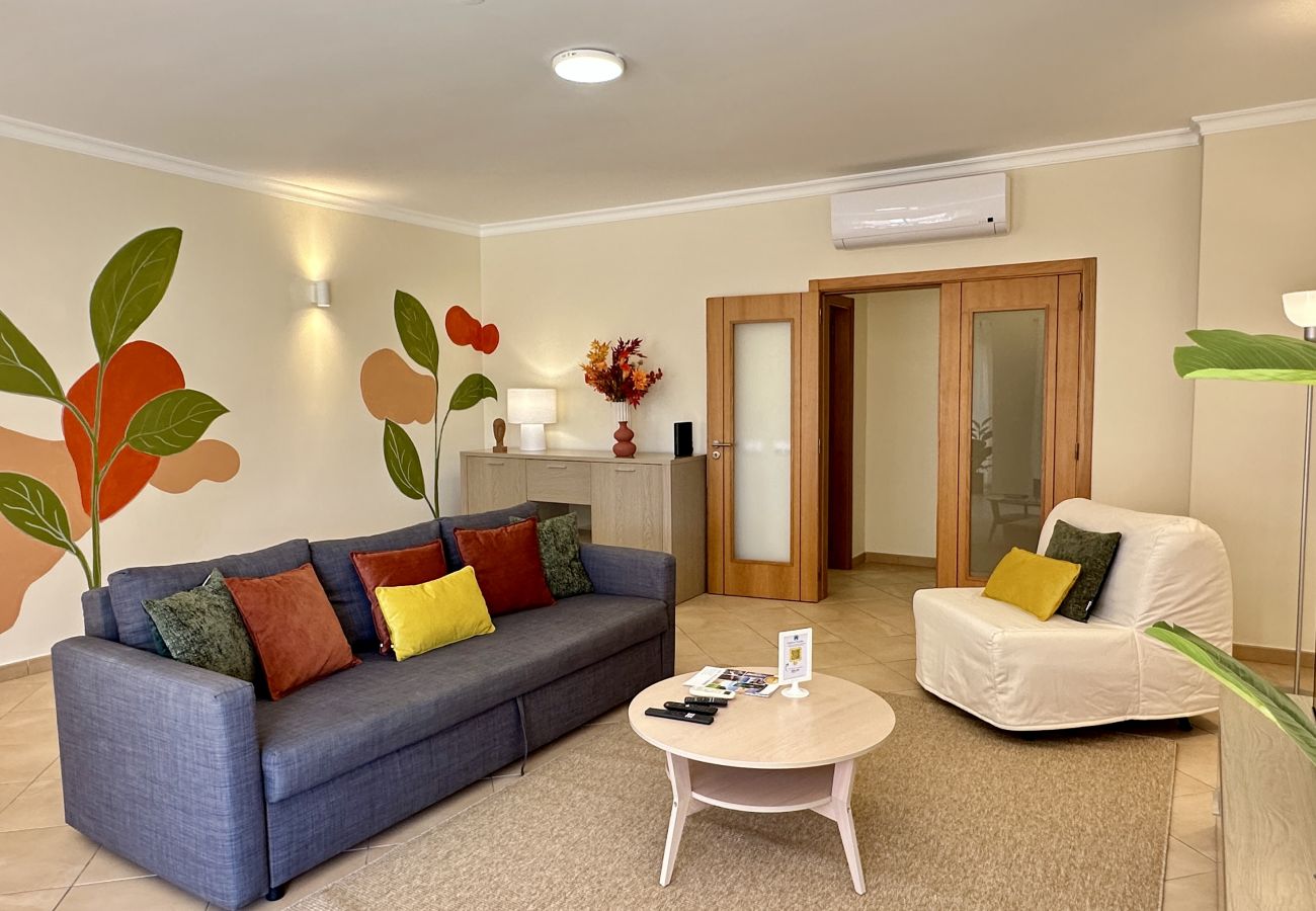 Casa em Albufeira - Santa Maria N | Piscina Comum | 8 Pax | Albufeira