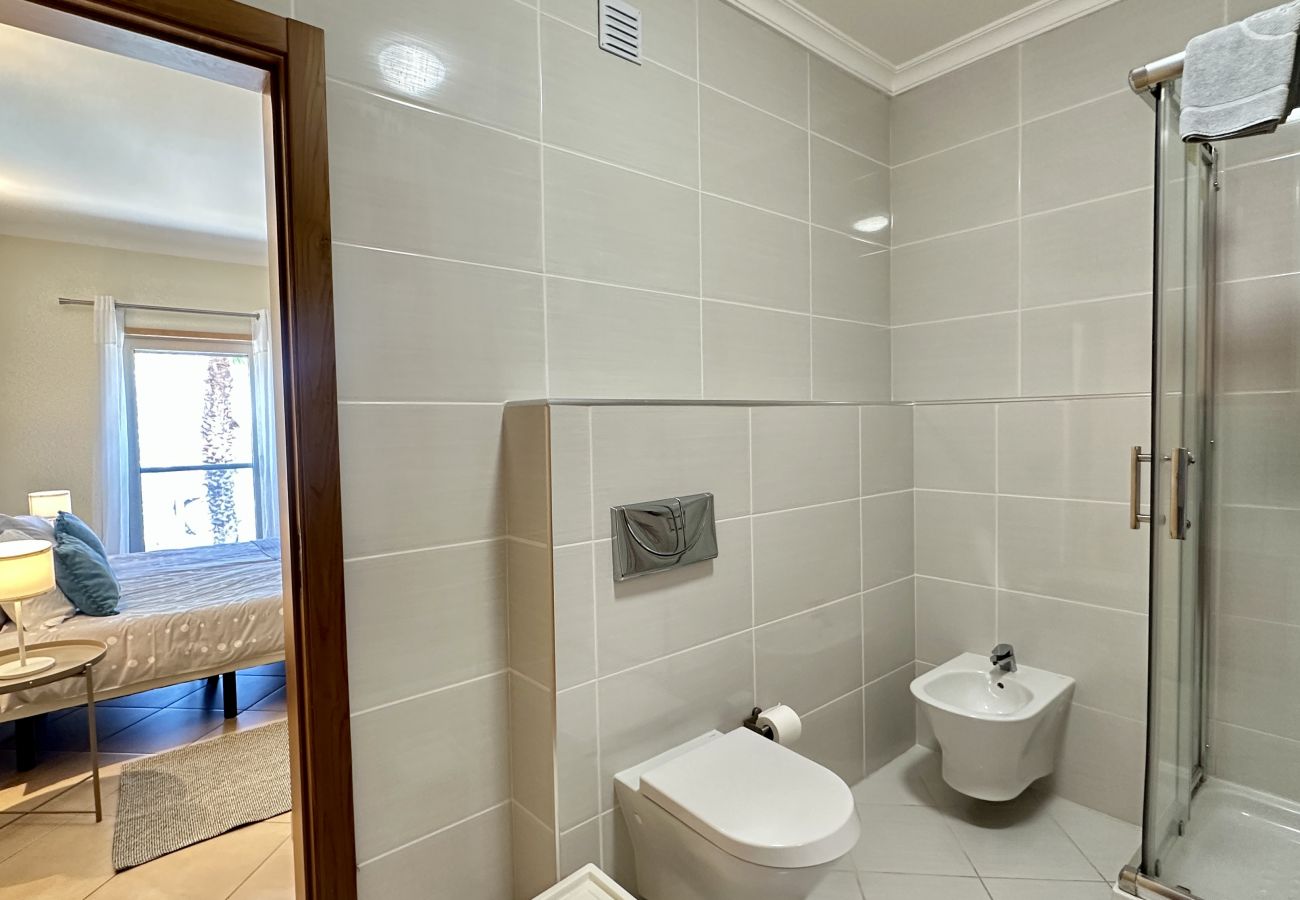 Casa em Albufeira - Santa Maria N | Piscina Comum | 8 Pax | Albufeira
