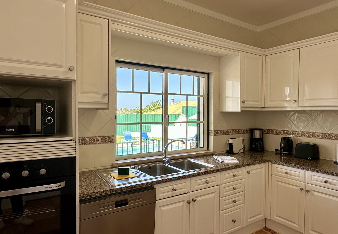 Villa em Albufeira - Abby | Piscina Privada | 11 Pax | Albufeira