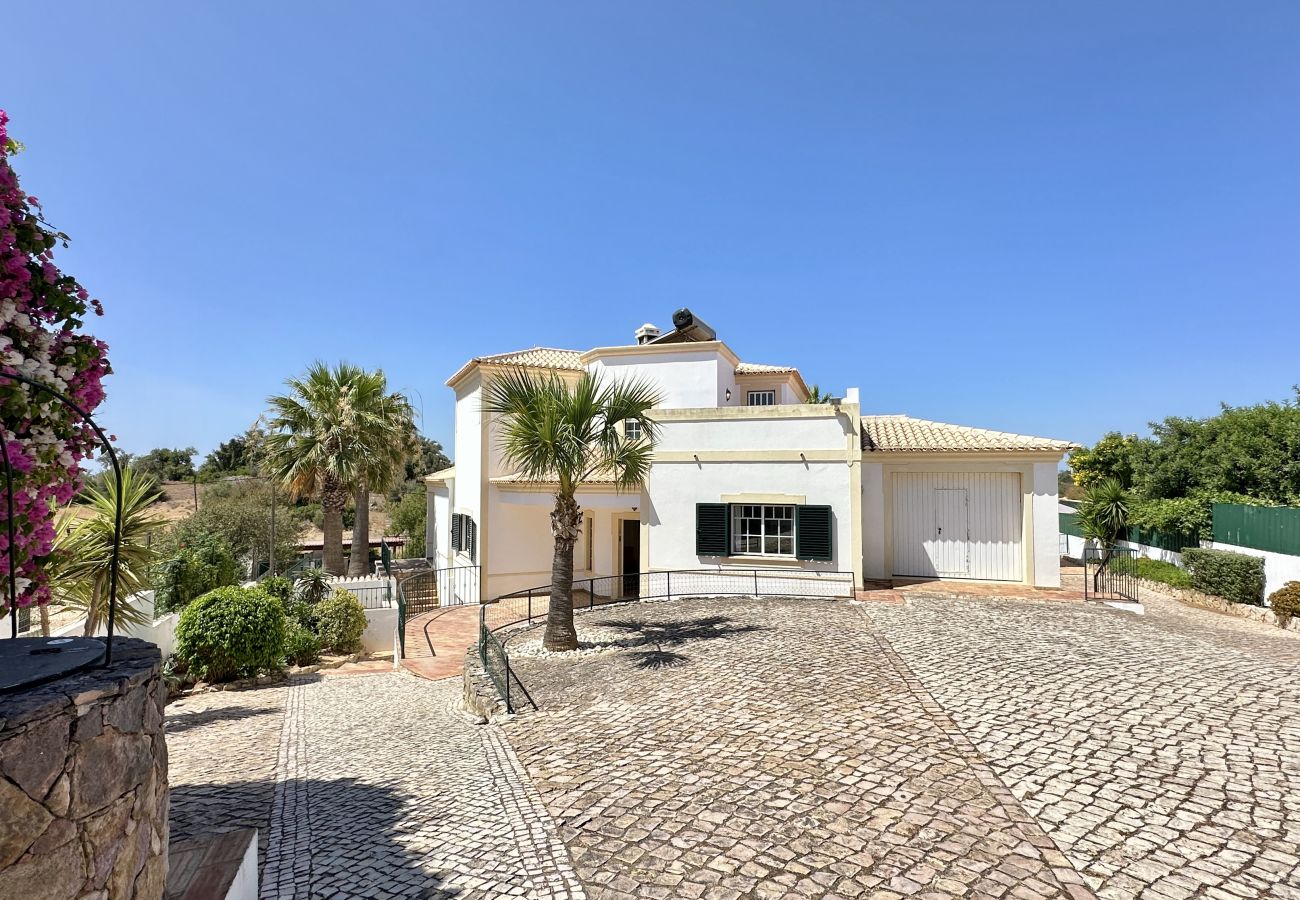 Villa em Albufeira - Abby | Piscina Privada | 11 Pax | Albufeira
