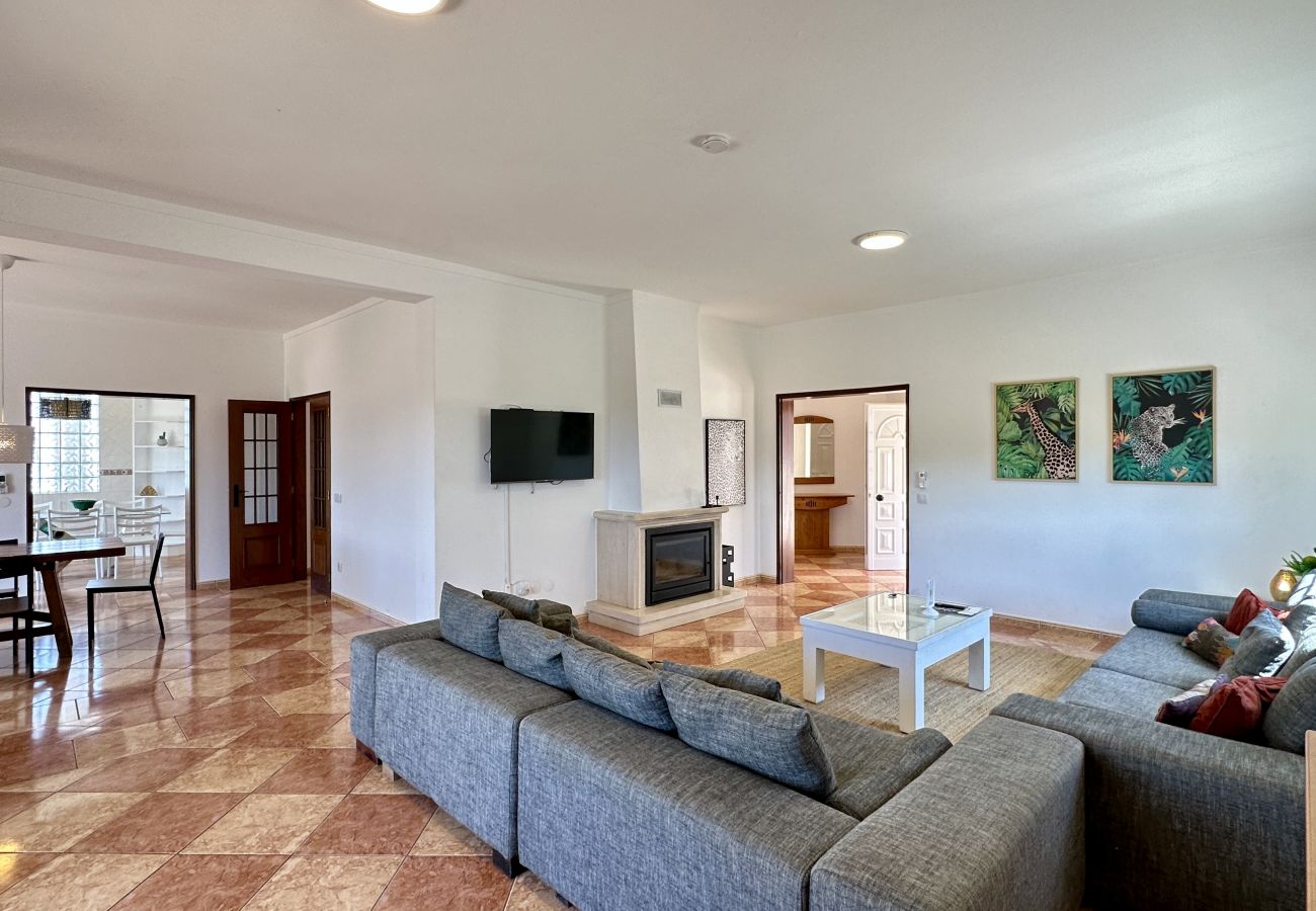 Villa em Albufeira - Abby | Piscina Privada | 11 Pax | Albufeira