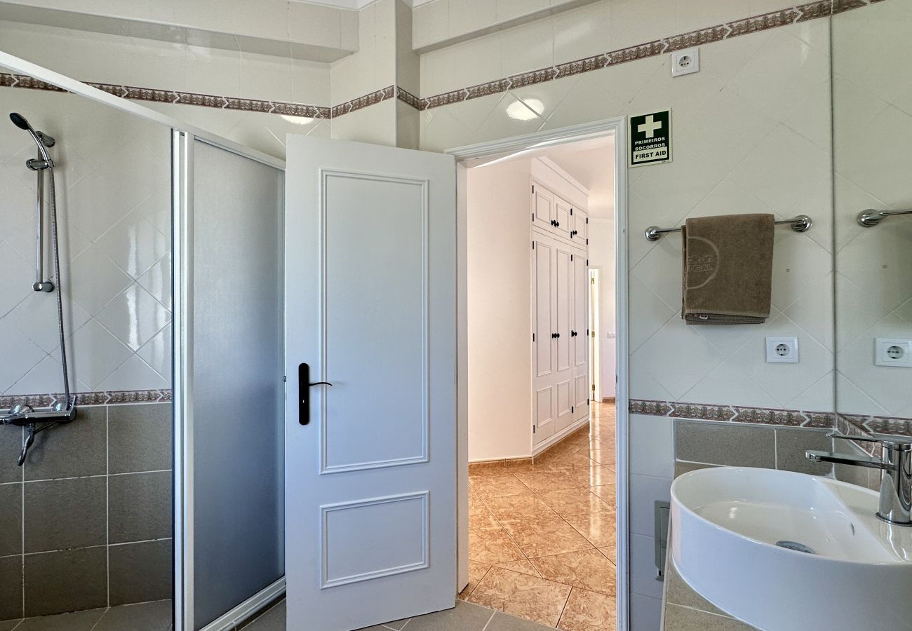 Villa em Albufeira - Abby | Piscina Privada | 11 Pax | Albufeira