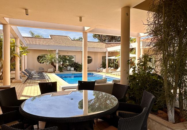 Villa em Quarteira - Seventies by Check-in Portugal Villa em Quarteira - Seventies by Check-in Portugal