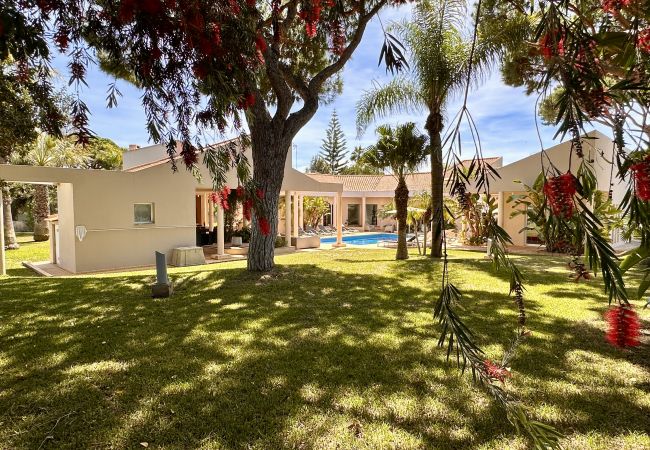 Villa em Quarteira - Seventies by Check-in Portugal Villa em Quarteira - Seventies by Check-in Portugal