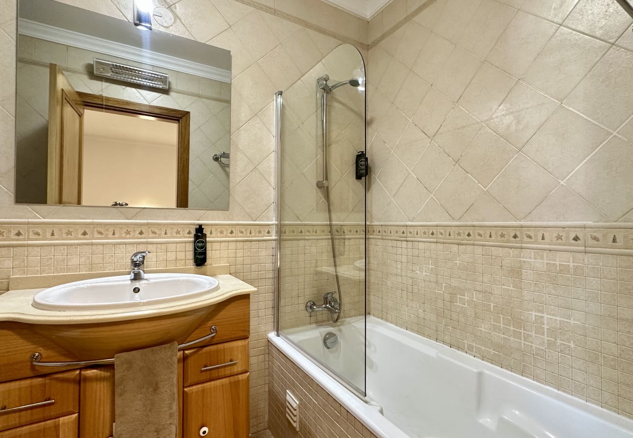 Casa em Albufeira - Mosqueira | Piscina Privada | 8 Pax | Albufeira