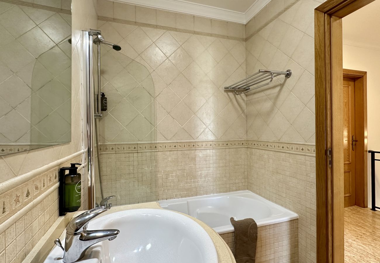 Casa em Albufeira - Mosqueira | Piscina Privada | 8 Pax | Albufeira