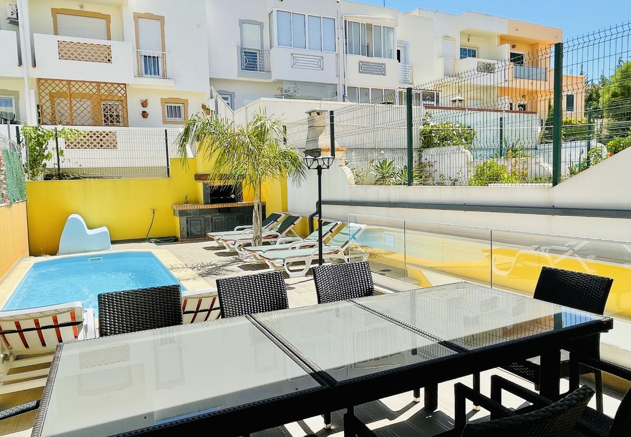 Villa em Albufeira - Alice | Piscina Privada | 10 Pax | Albufeira