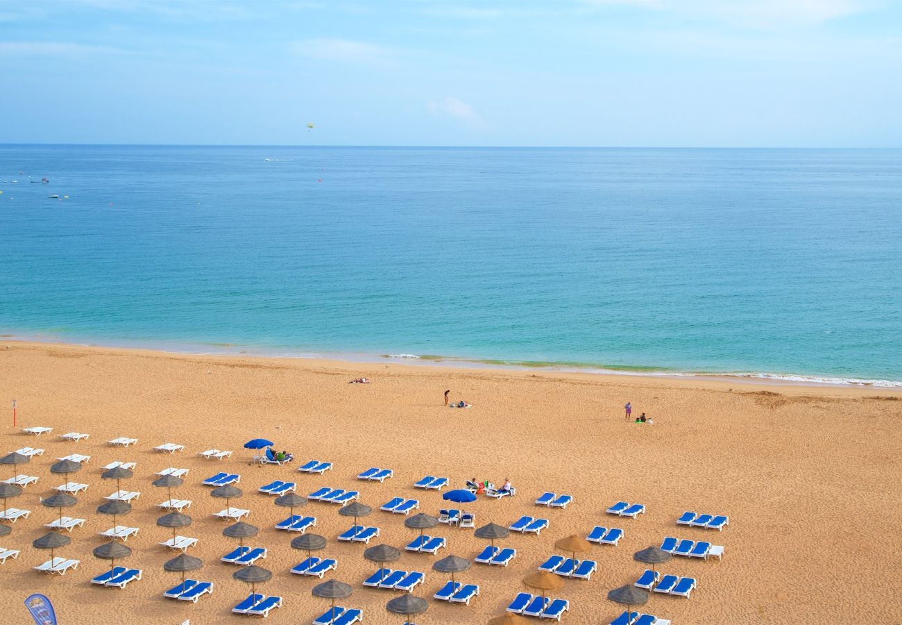 Apartamento em Albufeira - Prime | Piscina Comum | 6 Pax | Albufeira