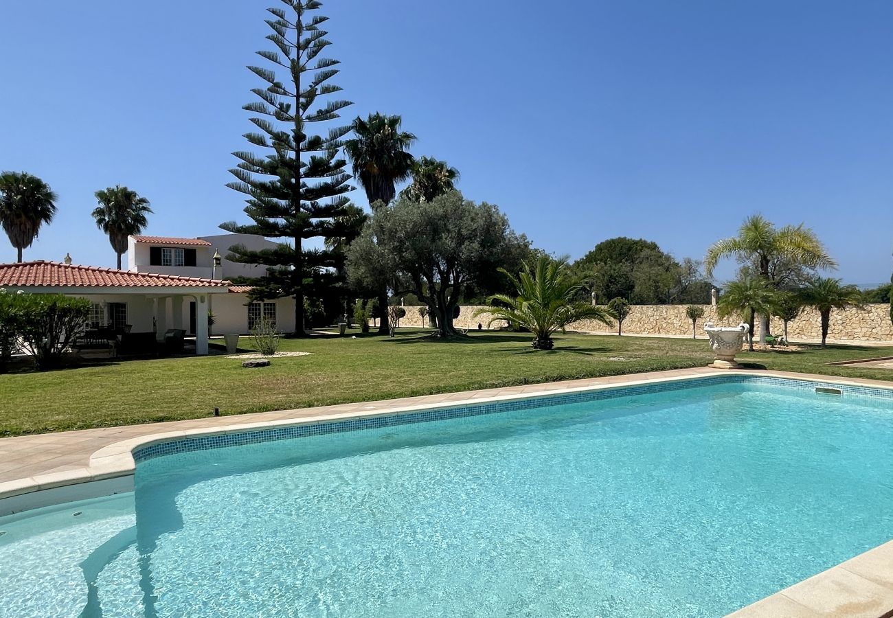 Villa em Quarteira - Laranjal by Check-in Portugal