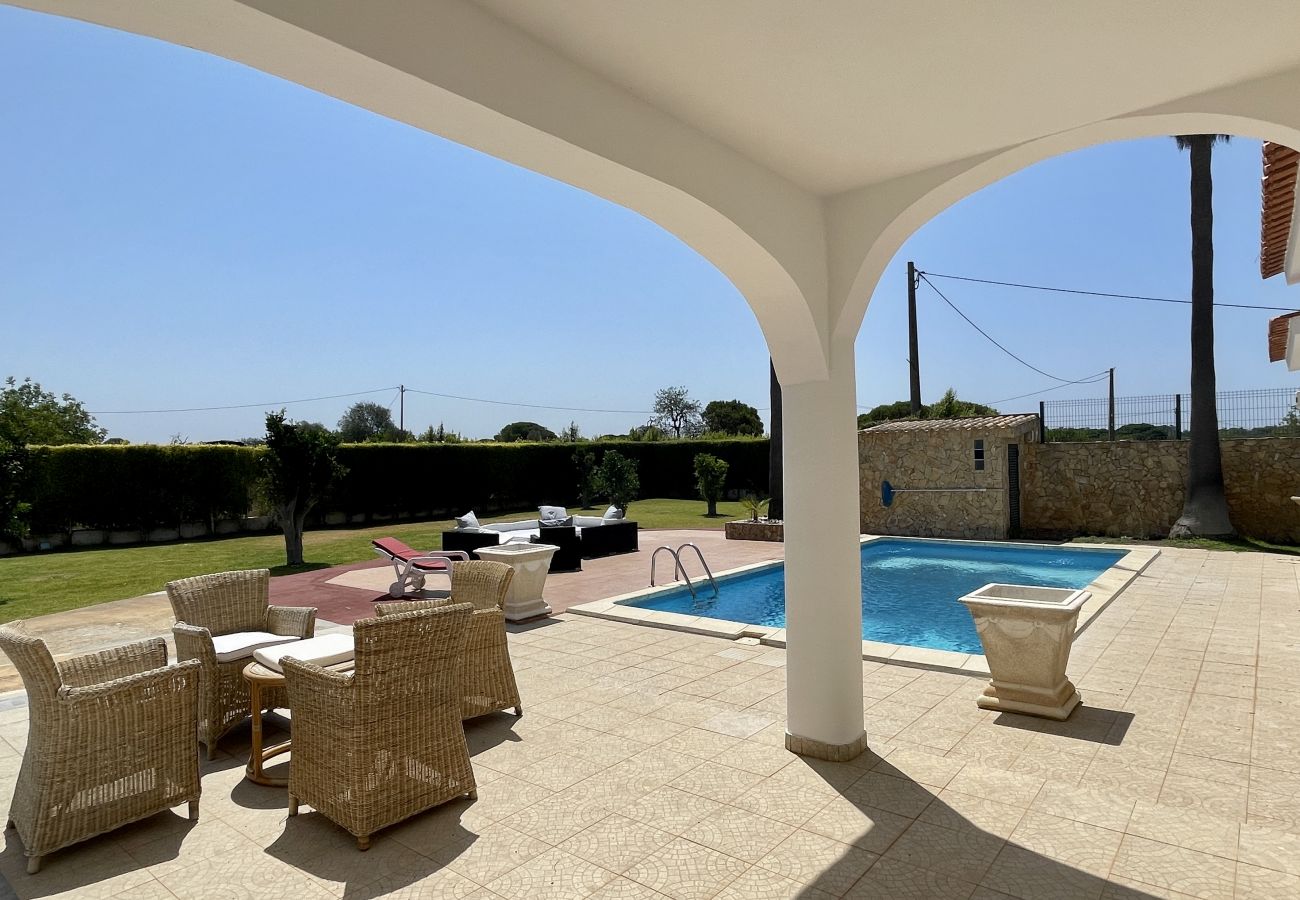 Villa em Quarteira - Laranjal by Check-in Portugal