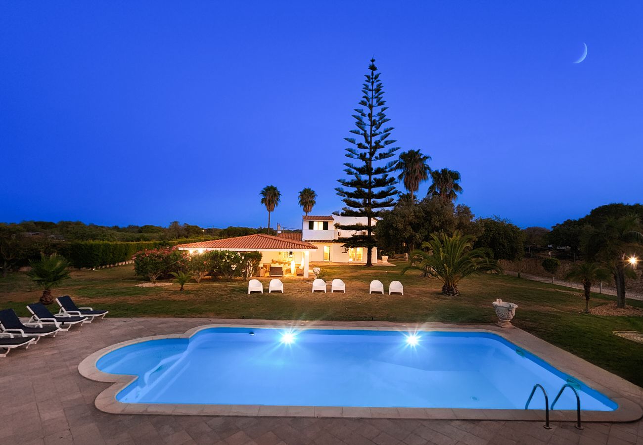 Villa em Quarteira - Laranjal by Check-in Portugal