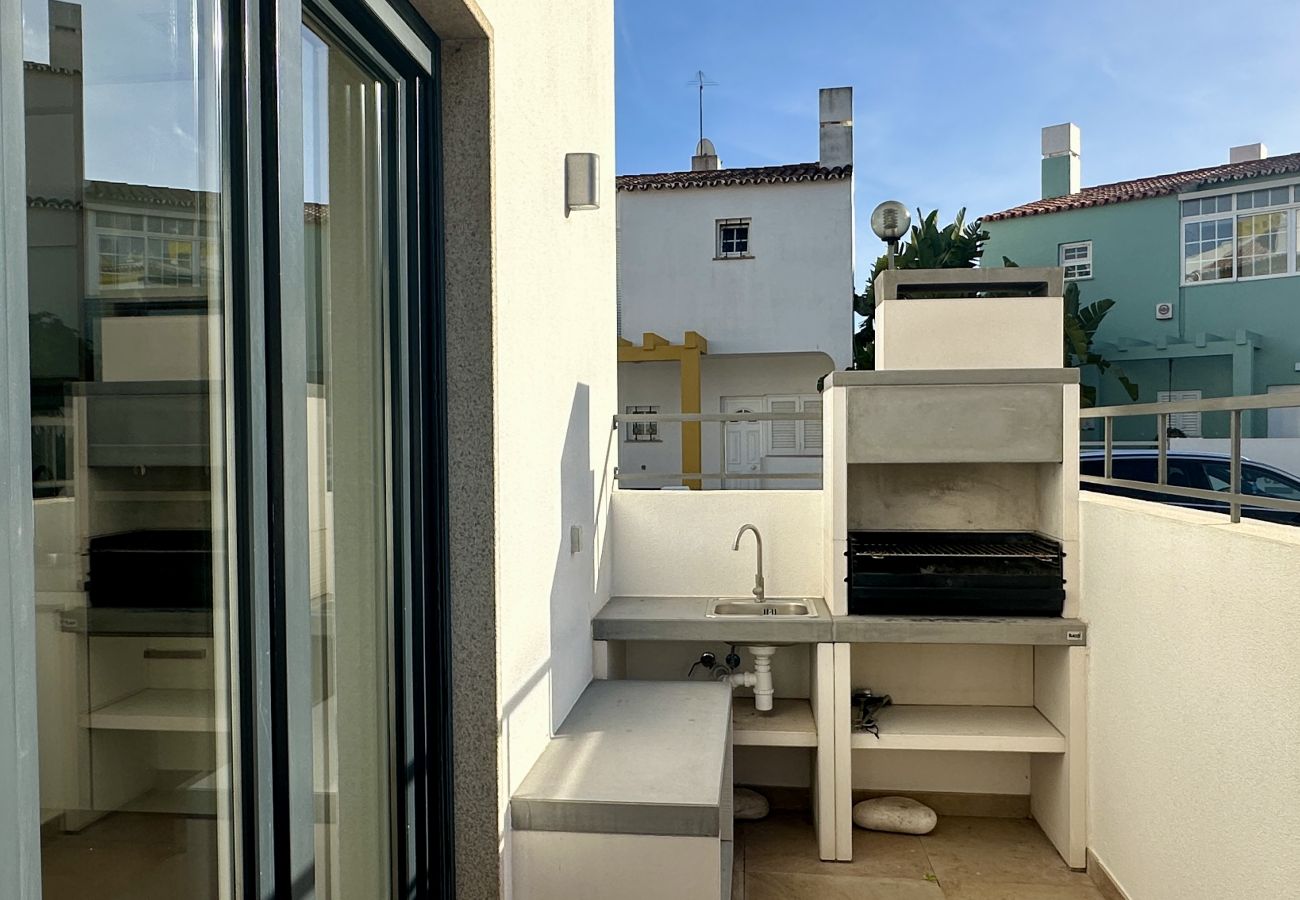 Casa geminada em Quarteira - Lótus by Check-in Portugal