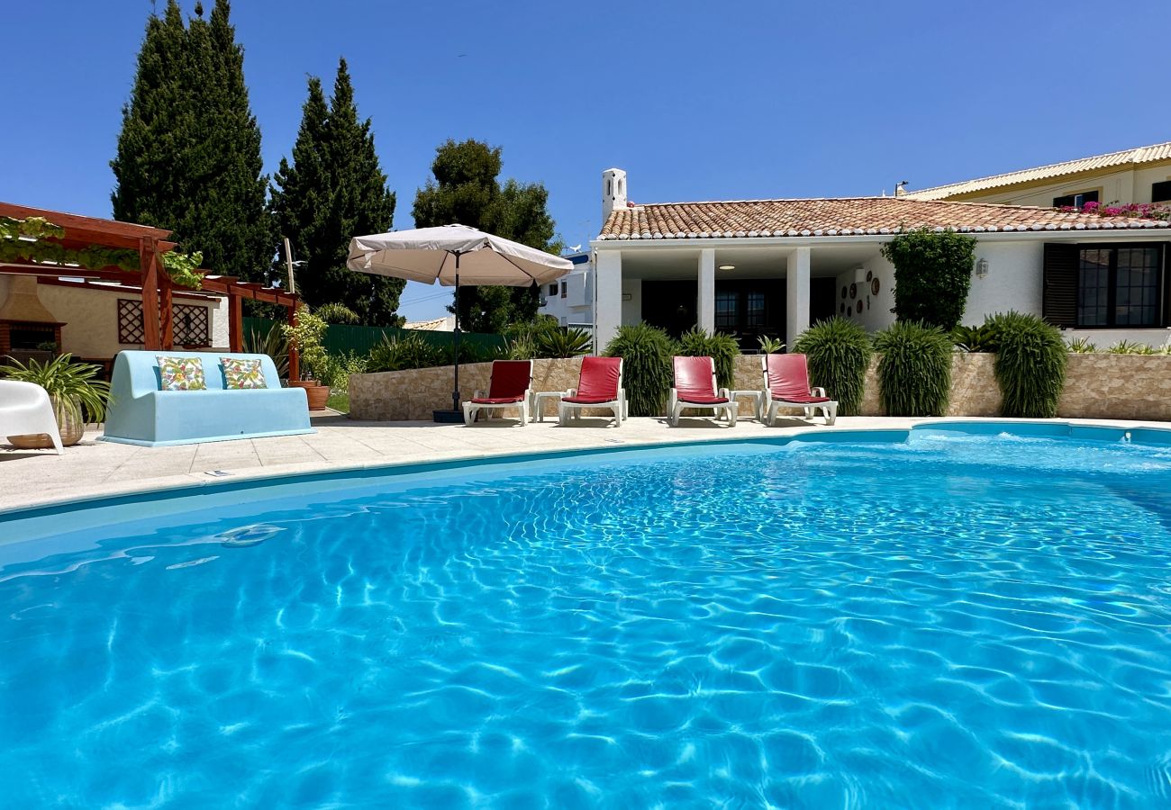 Villa em Albufeira - Buganvília | Piscina Privada | 10 Pax | Albufeira