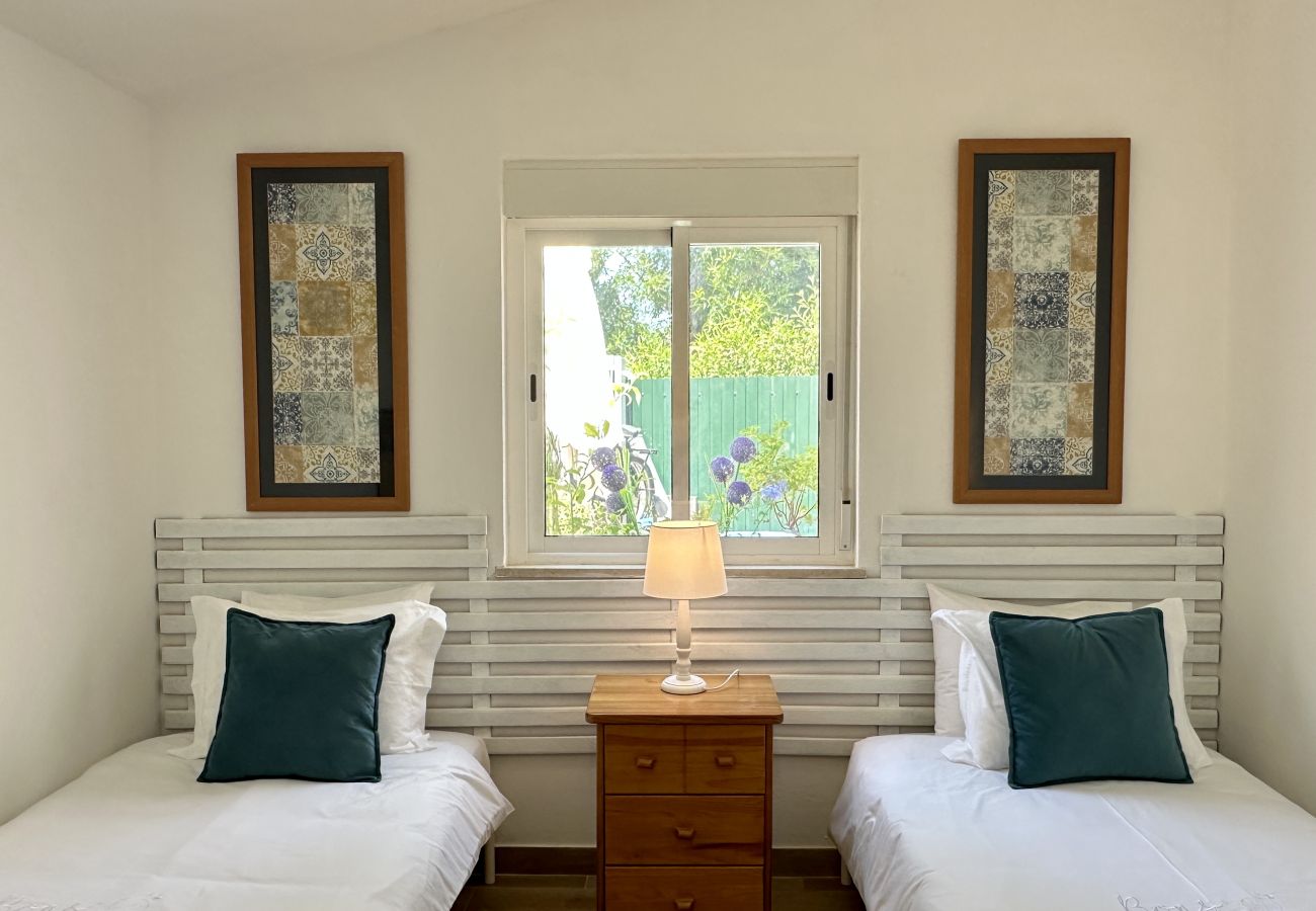 Villa em Albufeira - Buganvília | Piscina Privada | 10 Pax | Albufeira