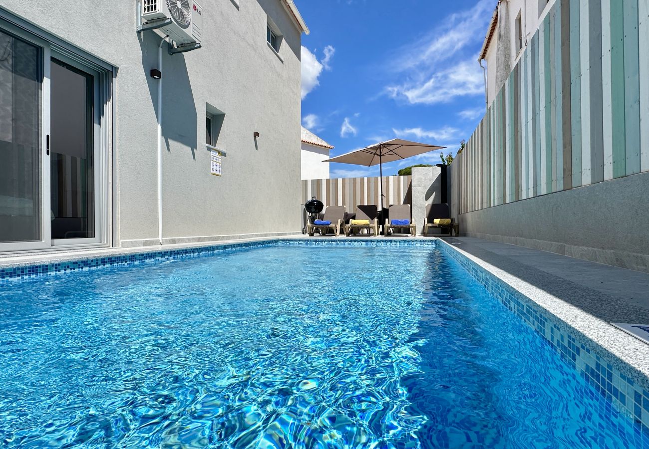 Villa em Quarteira - Alfarroba | Piscina Aquecida | 10 Pax | Quarteira
