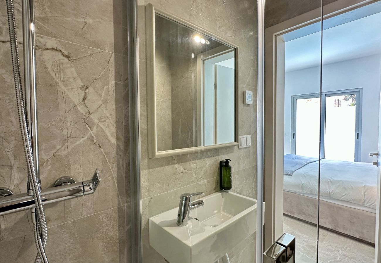 Villa em Quarteira - Alfarroba | Piscina Aquecida | 10 Pax | Quarteira