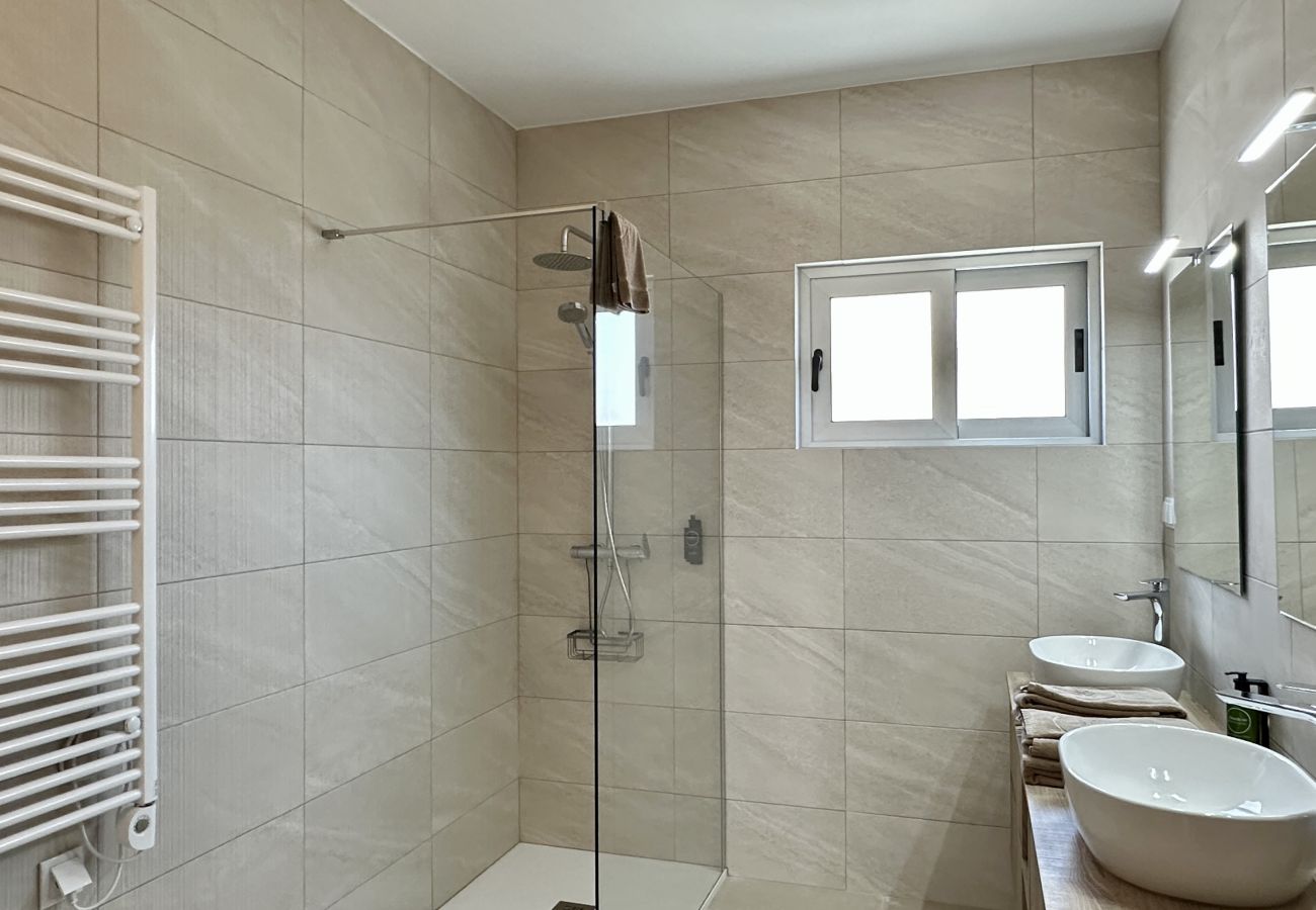 Villa em Quarteira - Alfarroba | Piscina Aquecida | 10 Pax | Quarteira