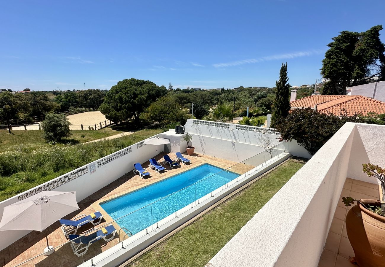 Villa em Albufeira - Felicidade | Piscina Aquecida | 8 Pax | Albufeira