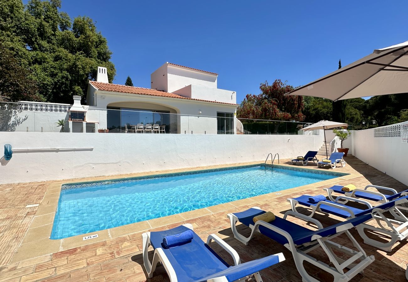 Villa em Albufeira - Felicidade | Piscina Aquecida | 8 Pax | Albufeira