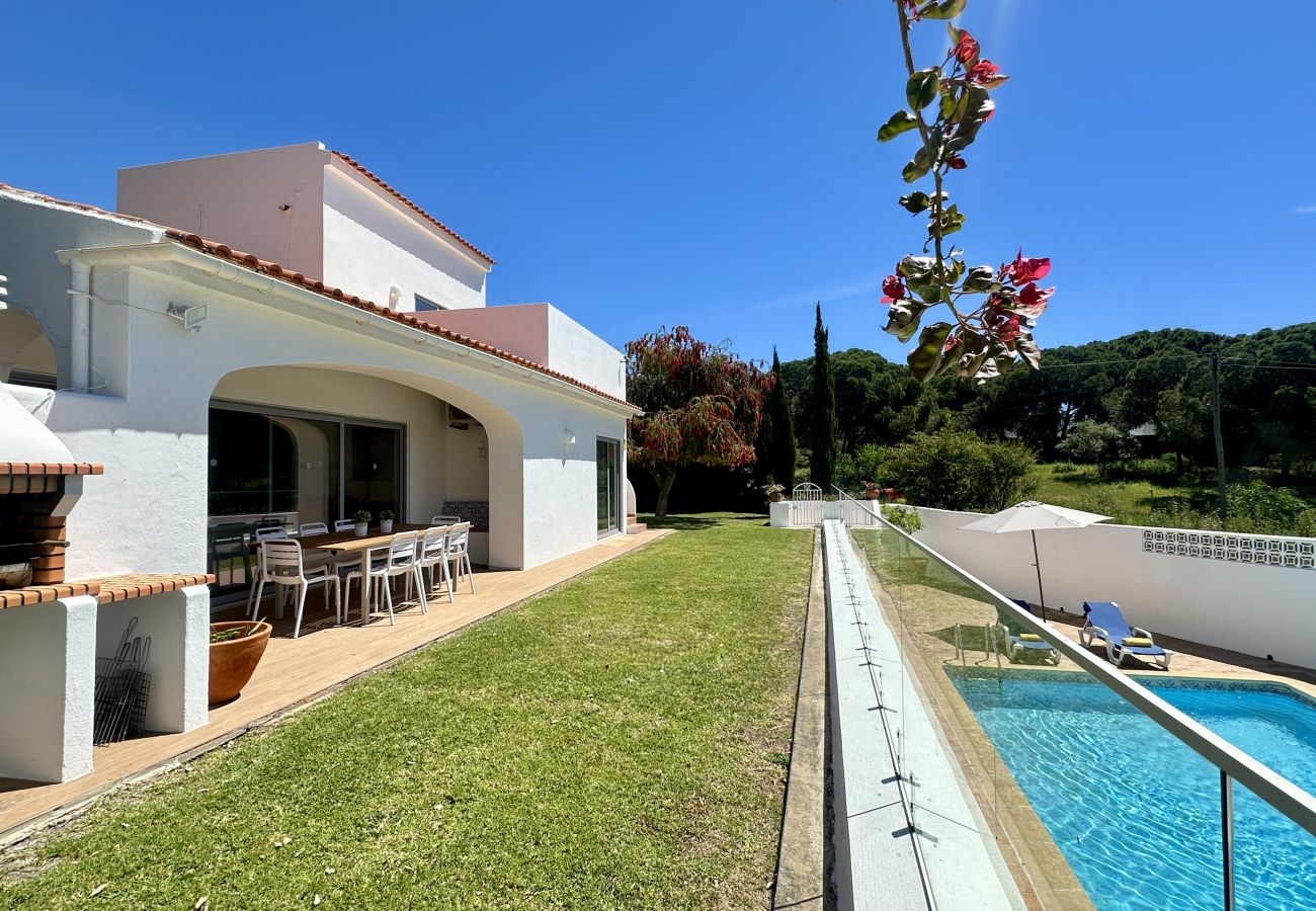 Villa em Albufeira - Felicidade | Piscina Aquecida | 8 Pax | Albufeira