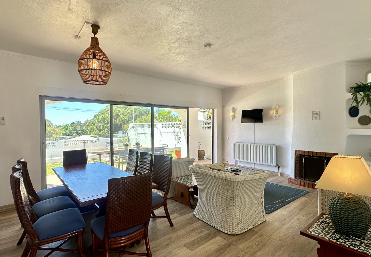 Villa em Albufeira - Felicidade | Piscina Aquecida | 8 Pax | Albufeira