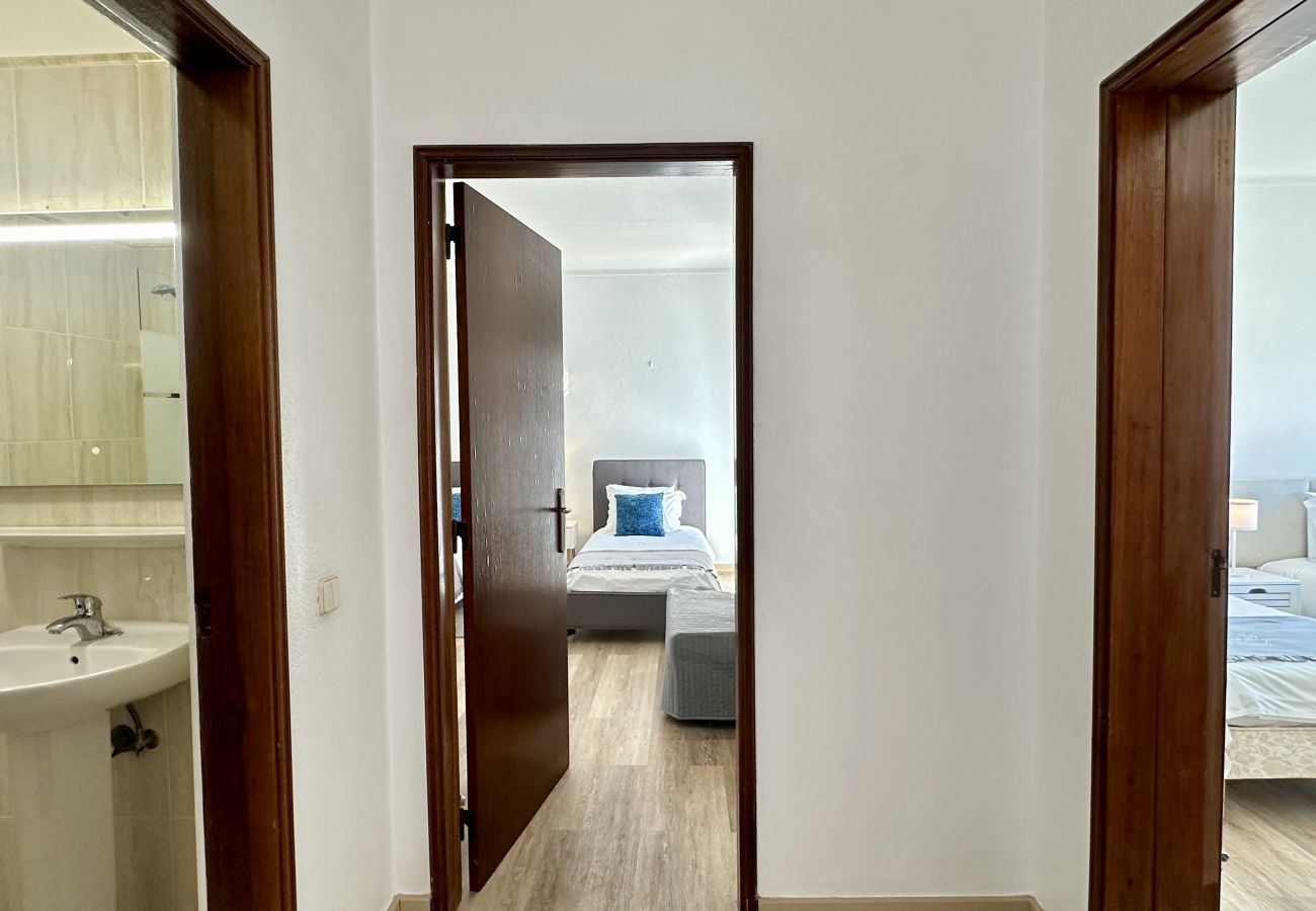 Villa em Albufeira - Felicidade | Piscina Aquecida | 8 Pax | Albufeira