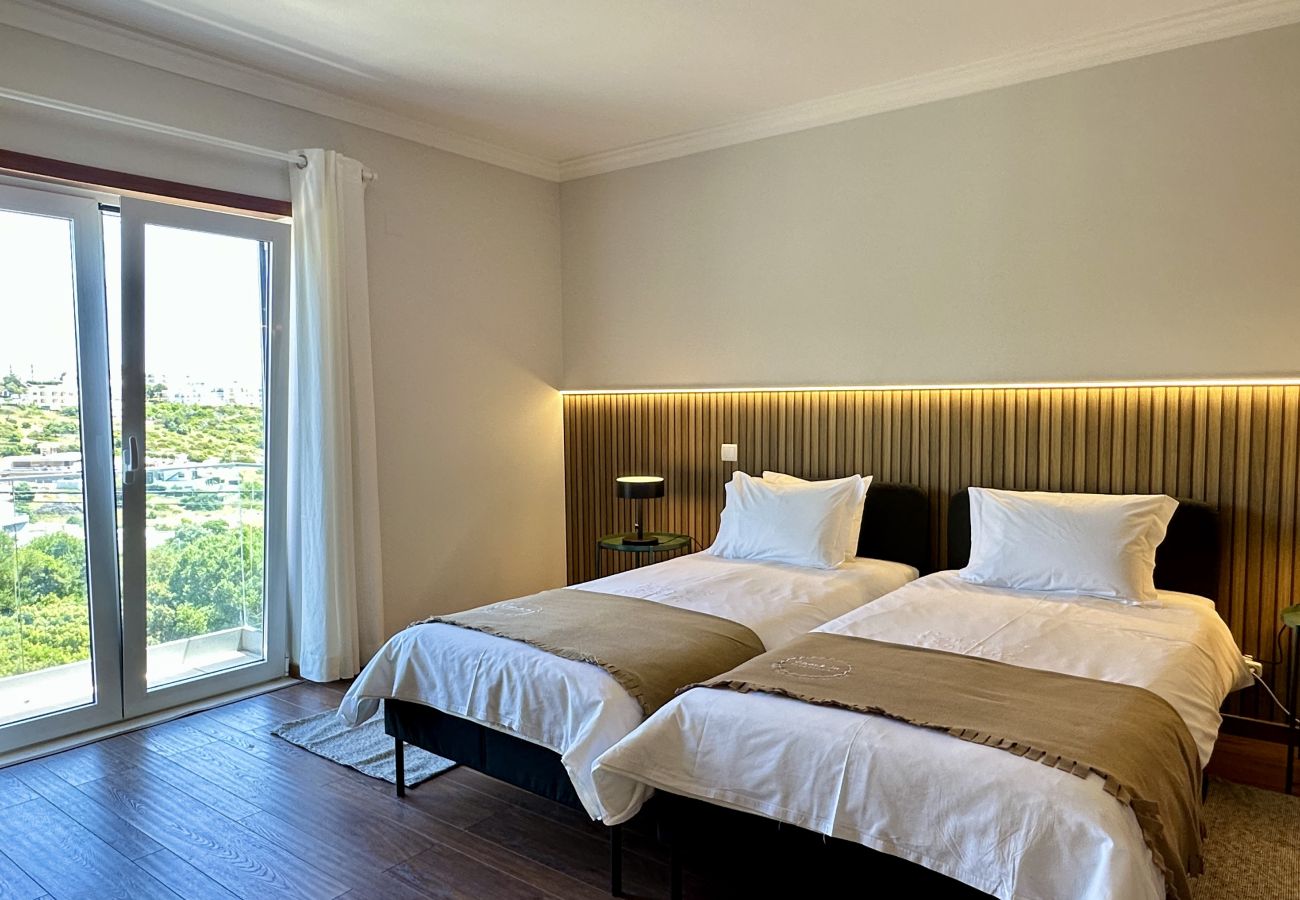 Villa em Albufeira - Águia | Piscina Privada | 10 Pax | Albufeira