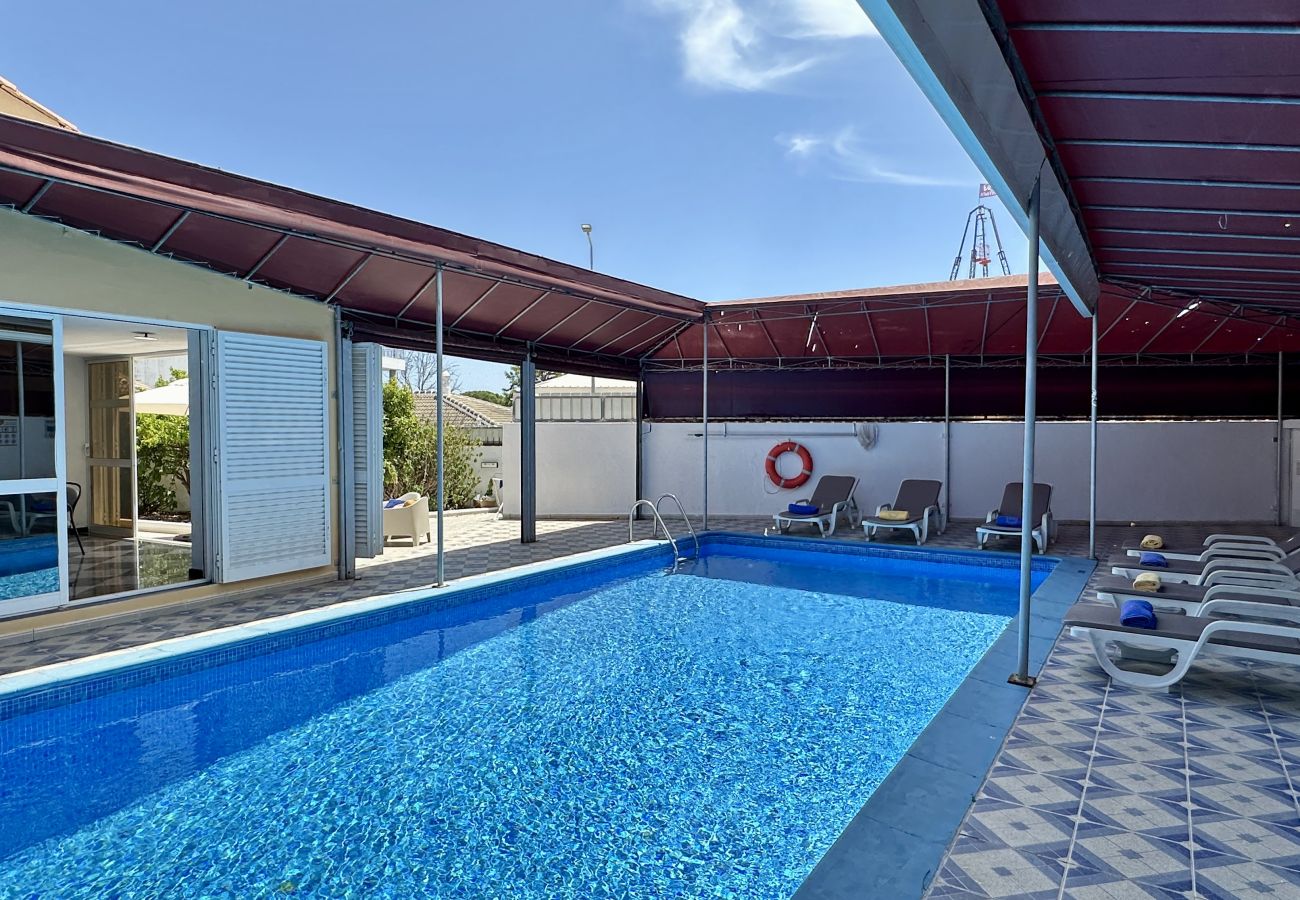 Villa em Albufeira - Amarela | Piscina privada | 12 Pax | Albufeira