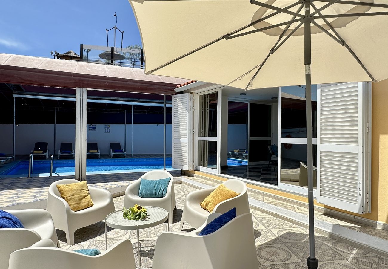 Villa em Albufeira - Amarela | Piscina privada | 12 Pax | Albufeira