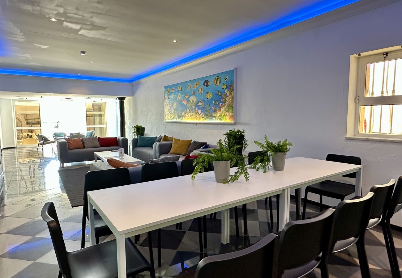 Villa em Albufeira - Amarela | Piscina privada | 12 Pax | Albufeira
