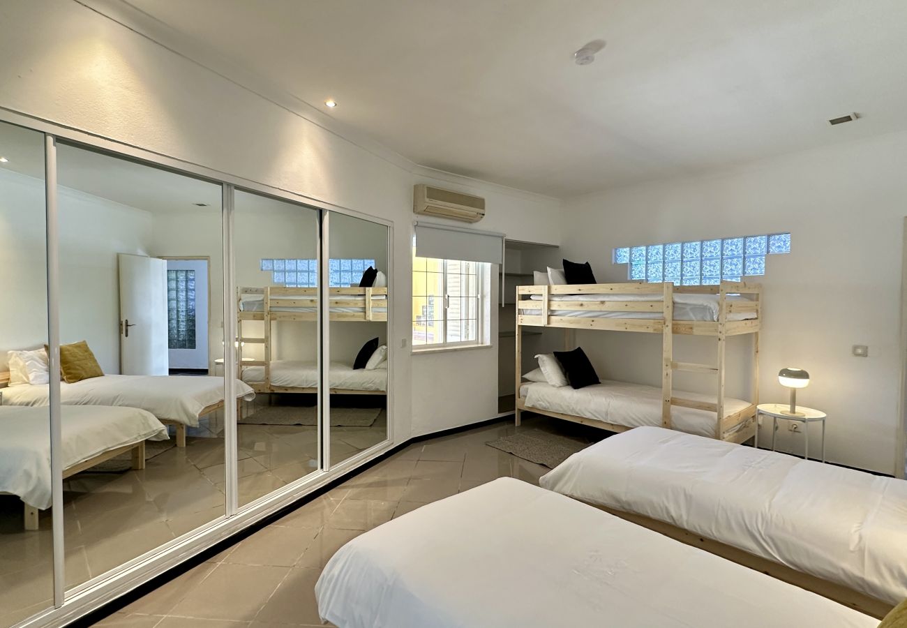 Villa em Albufeira - Amarela | Piscina privada | 12 Pax | Albufeira