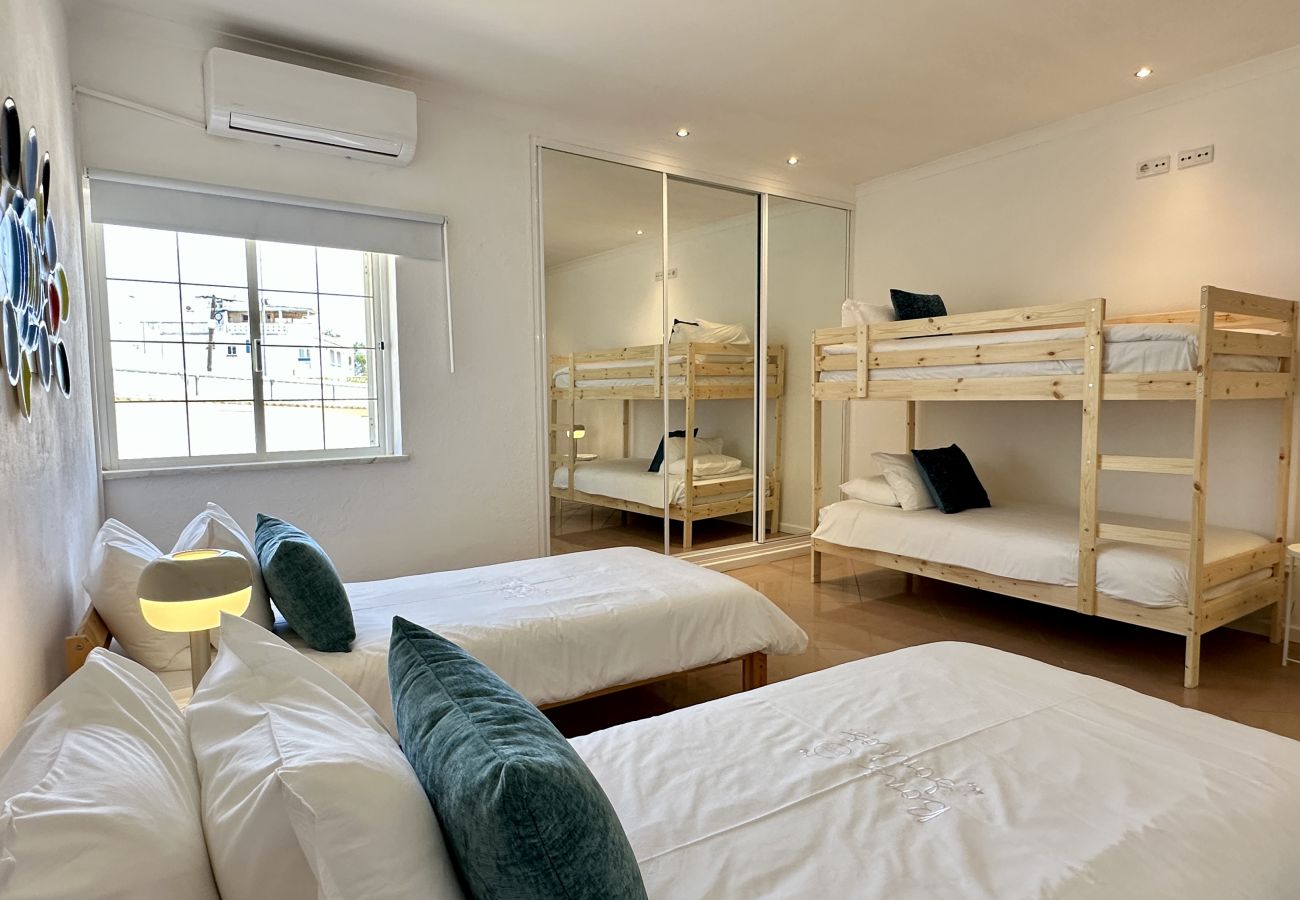 Villa em Albufeira - Amarela | Piscina privada | 12 Pax | Albufeira