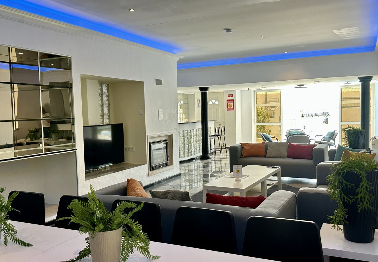Villa em Albufeira - Amarela | Piscina privada | 12 Pax | Albufeira