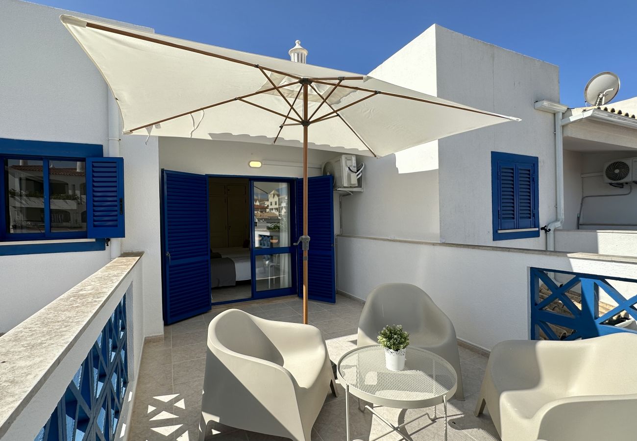 Casa geminada em Albufeira - Jardim da oura 9 | Piscina Comum | 7 P | Albufeira