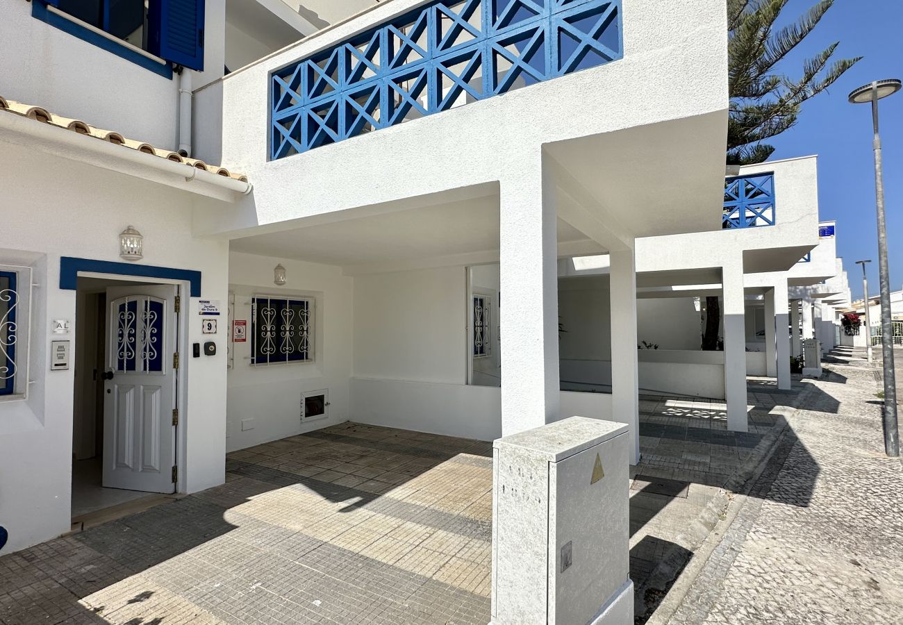Casa geminada em Albufeira - Jardim da oura 9 | Piscina Comum | 7 P | Albufeira