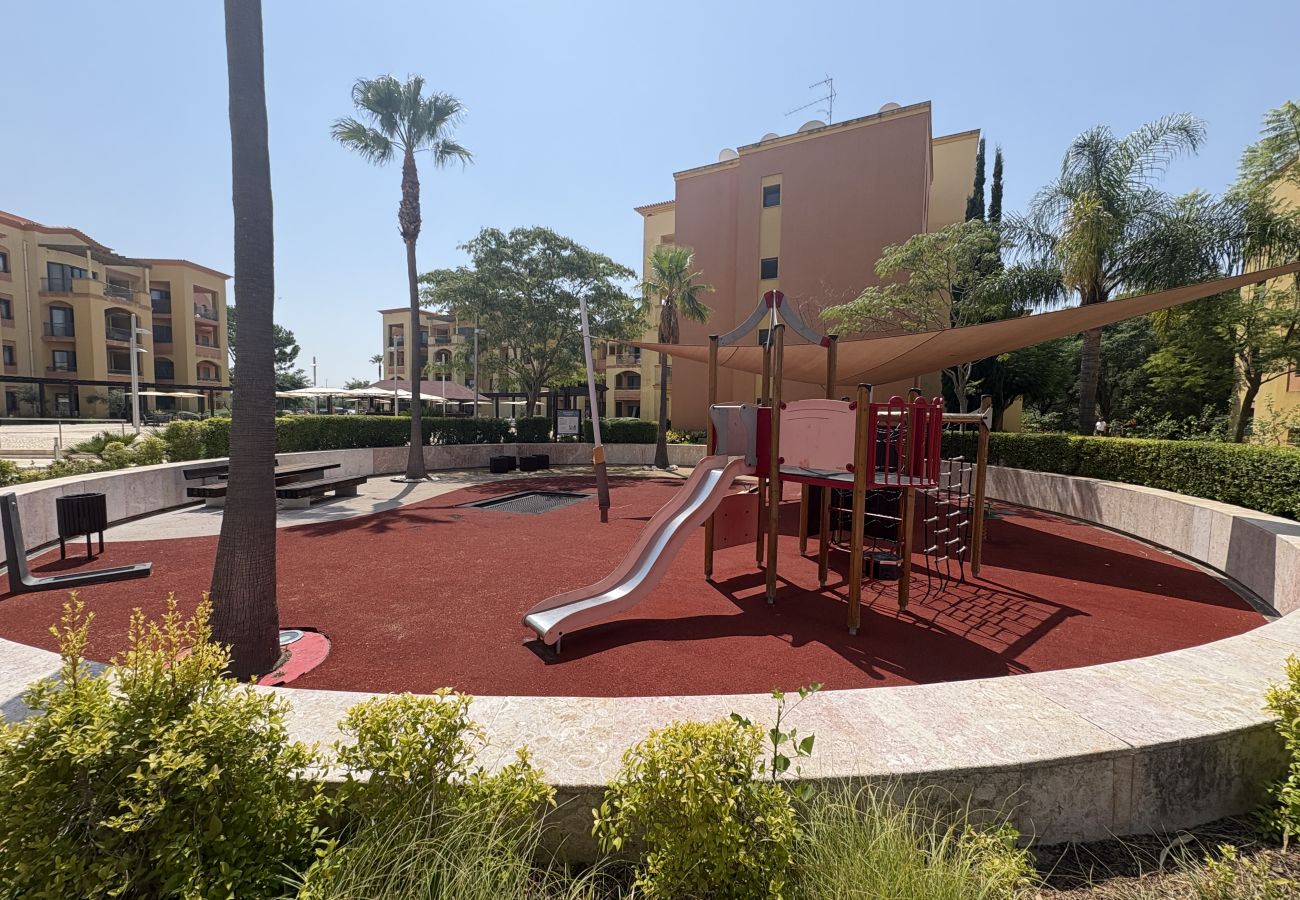 Apartamento em Vilamoura - Vilamoura Residences | Piscinas | Ginásio | 6 Pax