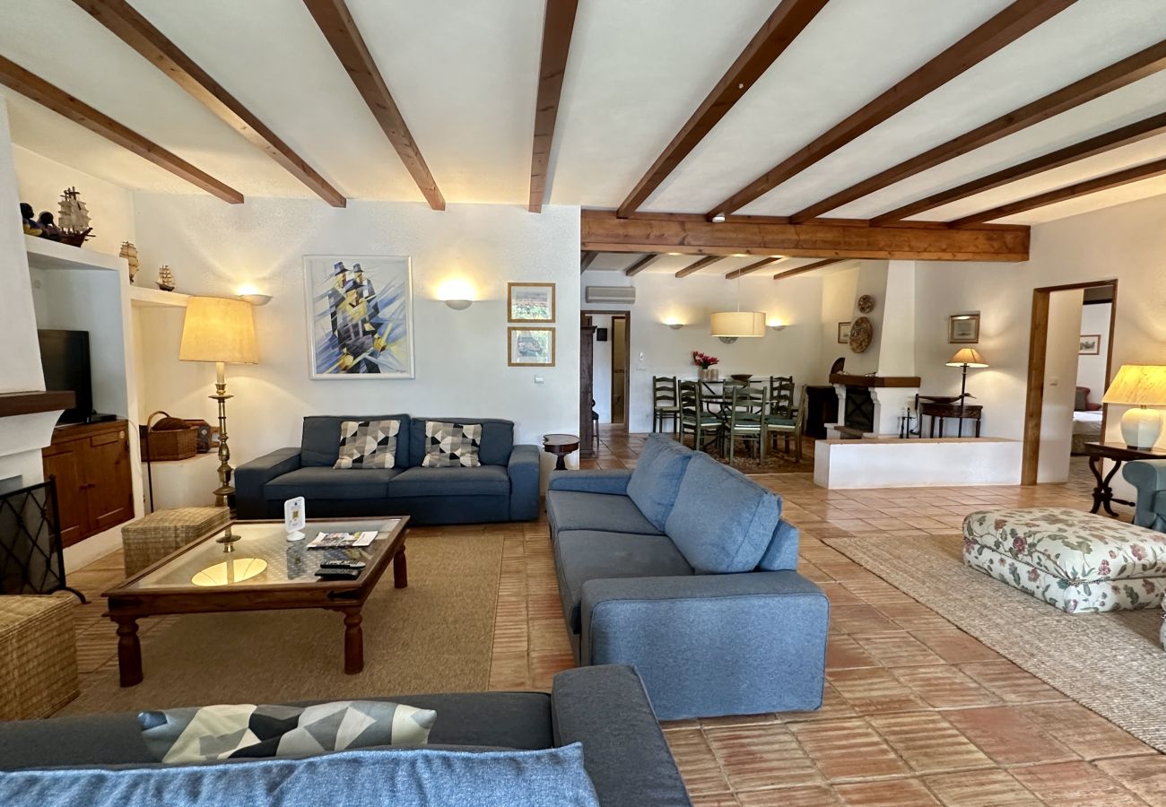 Villa em Vilamoura - Sol | Piscina Privada | 14 Pax | Vilamoura