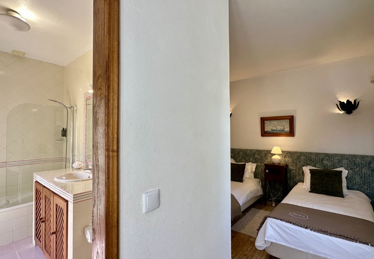 Villa em Vilamoura - Sol | Piscina Privada | 14 Pax | Vilamoura