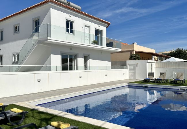 Villa em Albufeira - Hibisco | Piscina Privada | 16 Pax | Albufeira