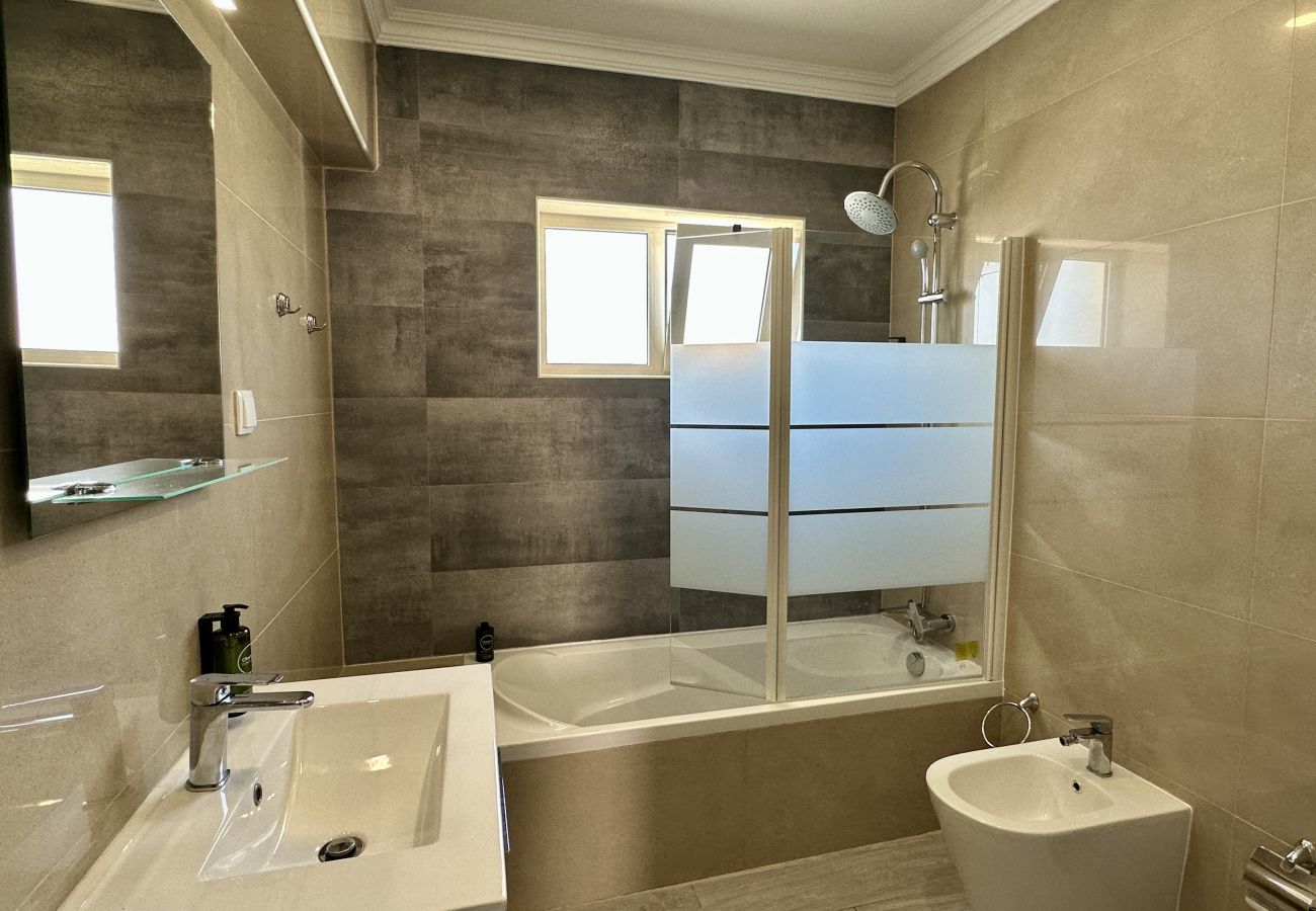 Villa em Albufeira - Hibisco | Piscina Privada | 16 Pax | Albufeira