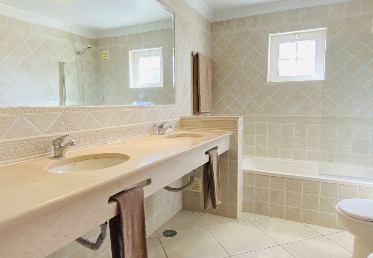 Villa in Albufeira - Rafael | Piscina Privada | 10 Pax | Albufeira