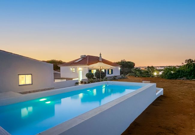 Ferienhaus in Albufeira - Casa do Monte Villa c/ Piscina Privada | Albufeira